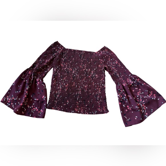 Express Off-the-Shoulder Boho Floral Bell Sleeve Top - Picture 7 of 7